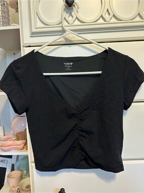 Old Navy Black Ruched V-Neck Short Sleeve Crop Top